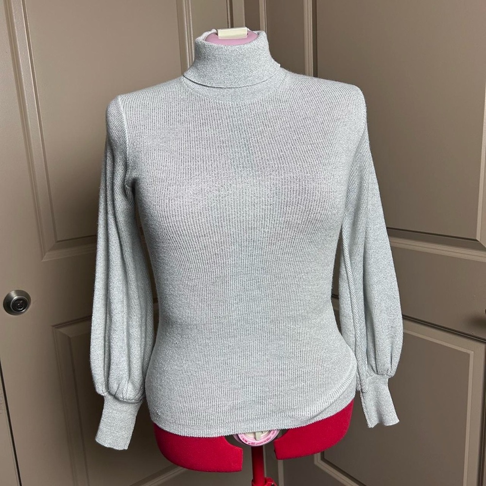 1970s Vintage Bradley Gray Turtleneck Sweater with Balloon Sleeves